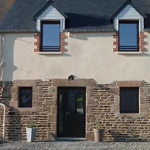  Ferienhaus Chez Charlotte Frankreich